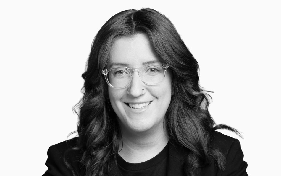 Laura Blystone headshot